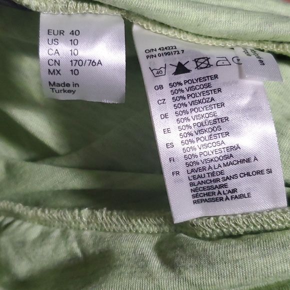 🔴2 for $10🔴 H&M - GREEN SKIRT - Picture 5 of 5